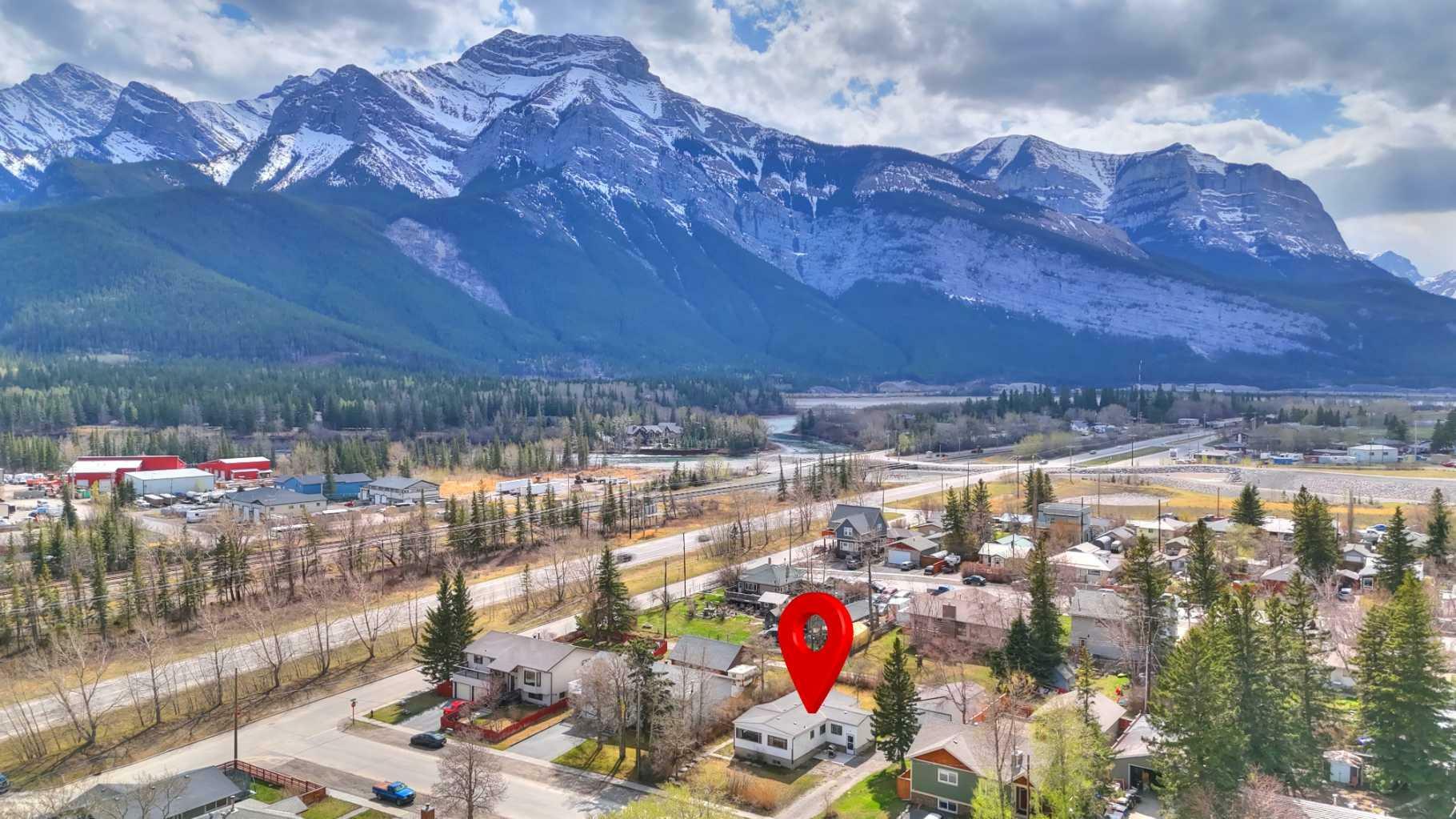 Property Photo: 5 Barrier Mountain Drive AB T0L 2C0