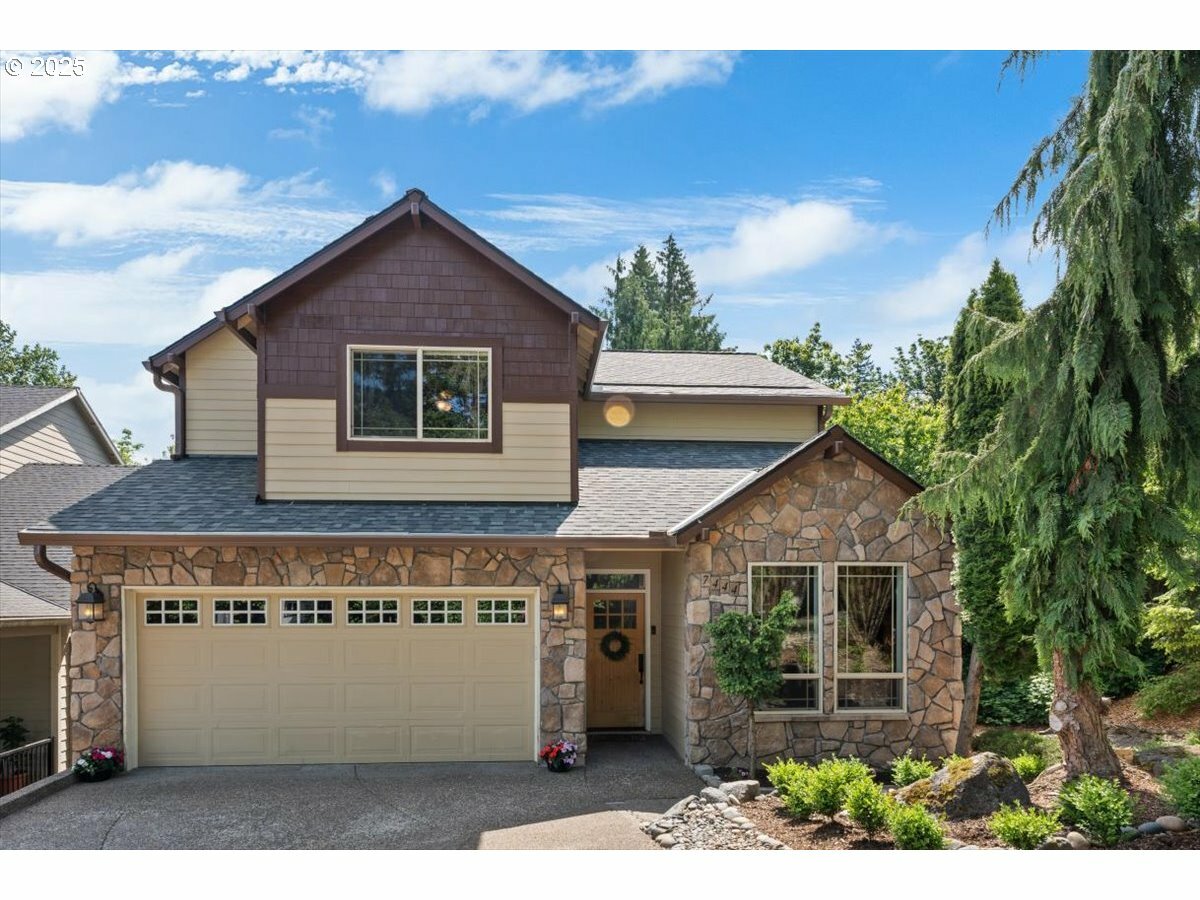 Property Photo: 7444 SE 114th Ave OR 97266