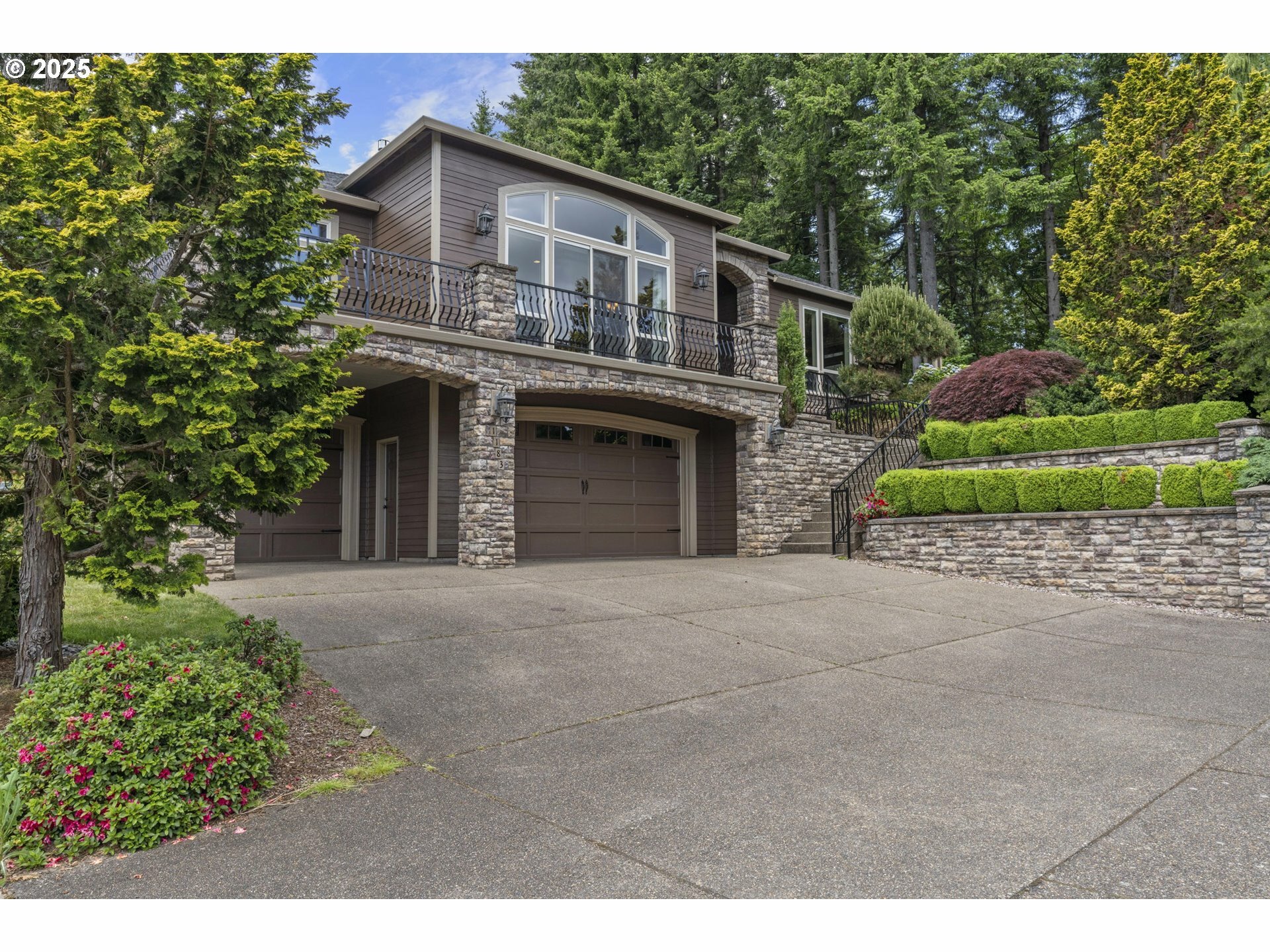 Property Photo: 1183 NW 35th Ave WA 98607