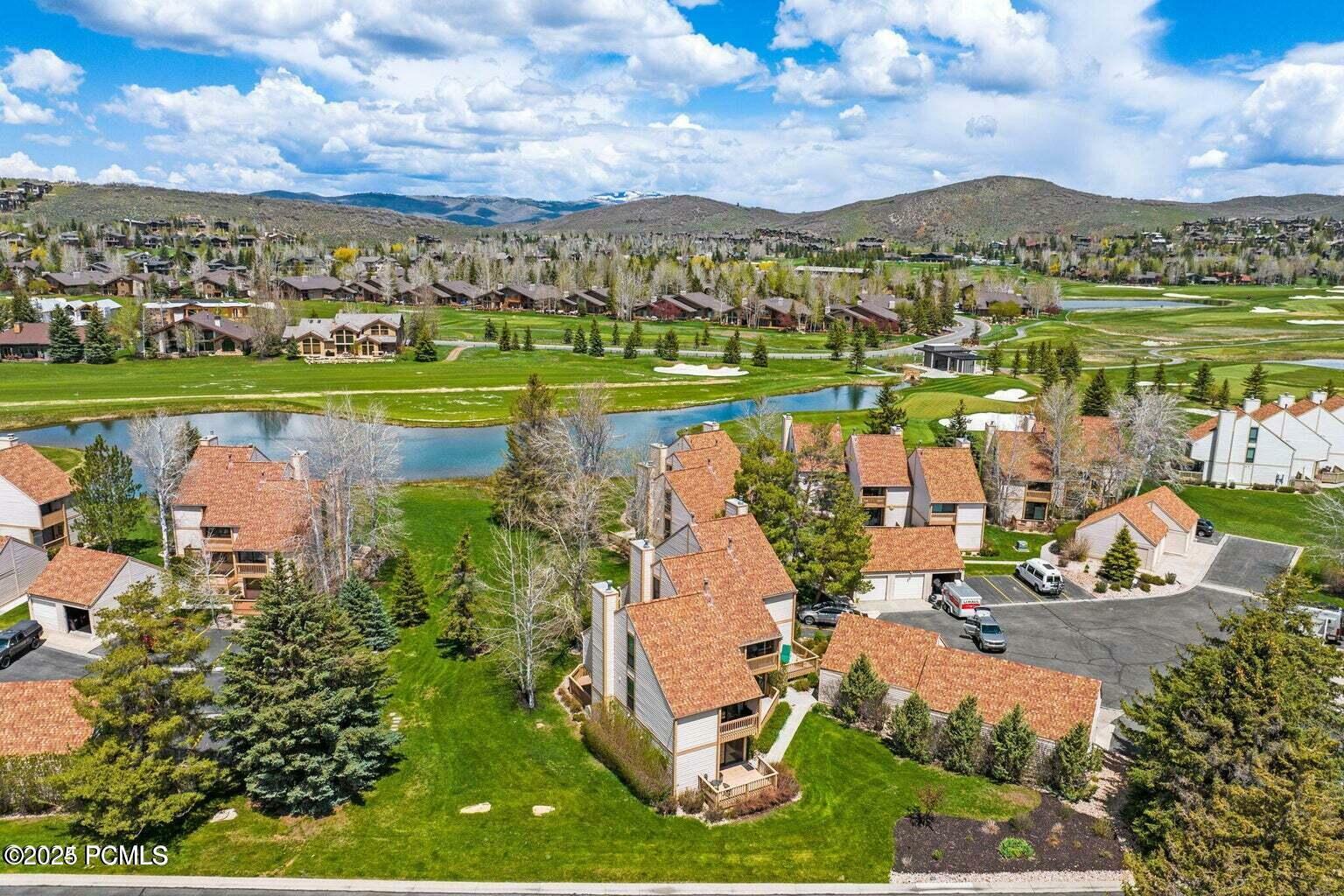 Property Photo: 31 Bancroft Court UT 84060