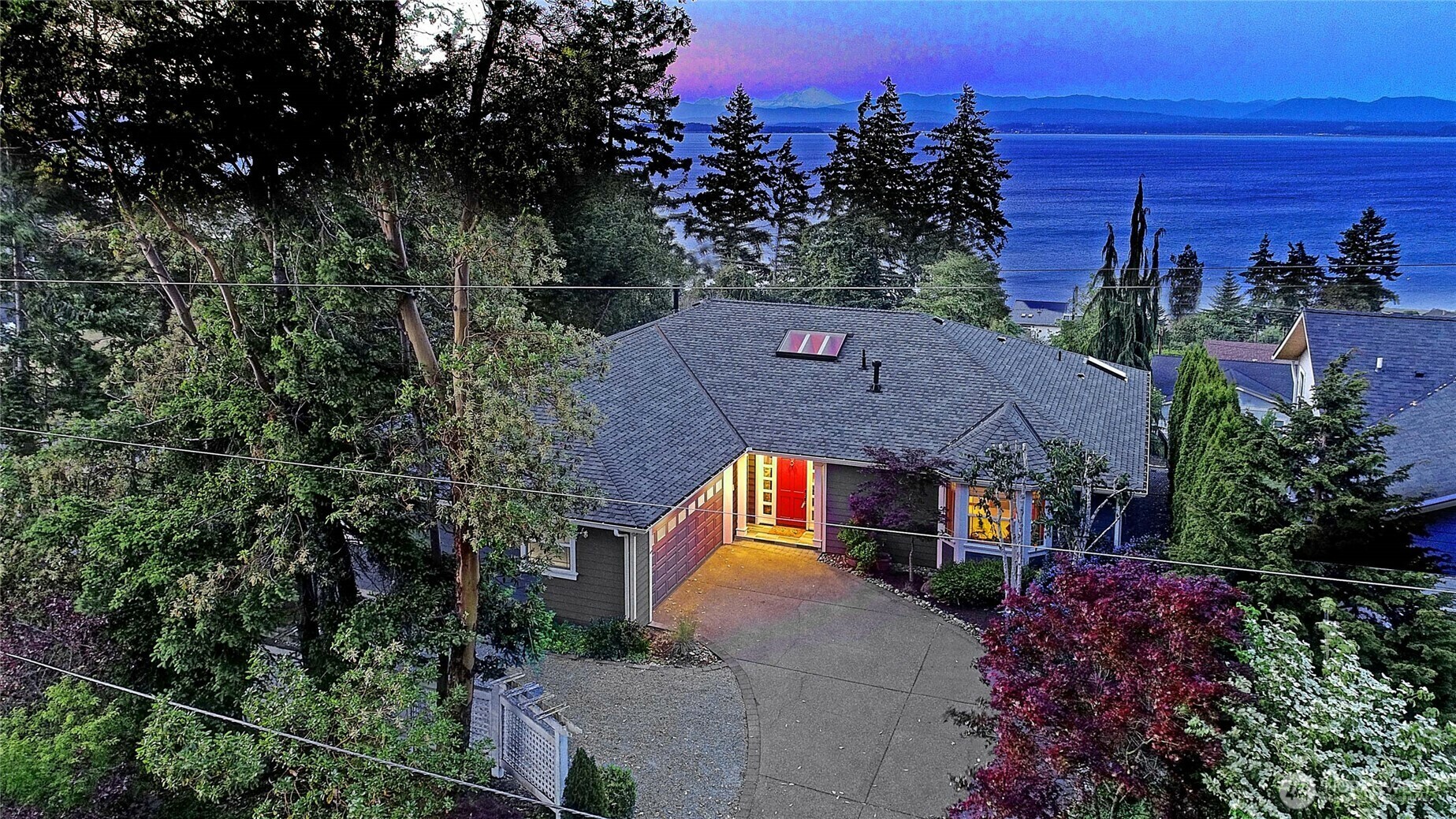 Property Photo: 1351 Crestview Drive WA 98282