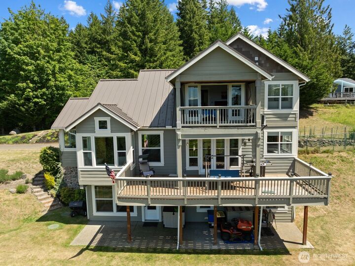 Property Photo: 5675 E Hillcrest Drive WA 98366