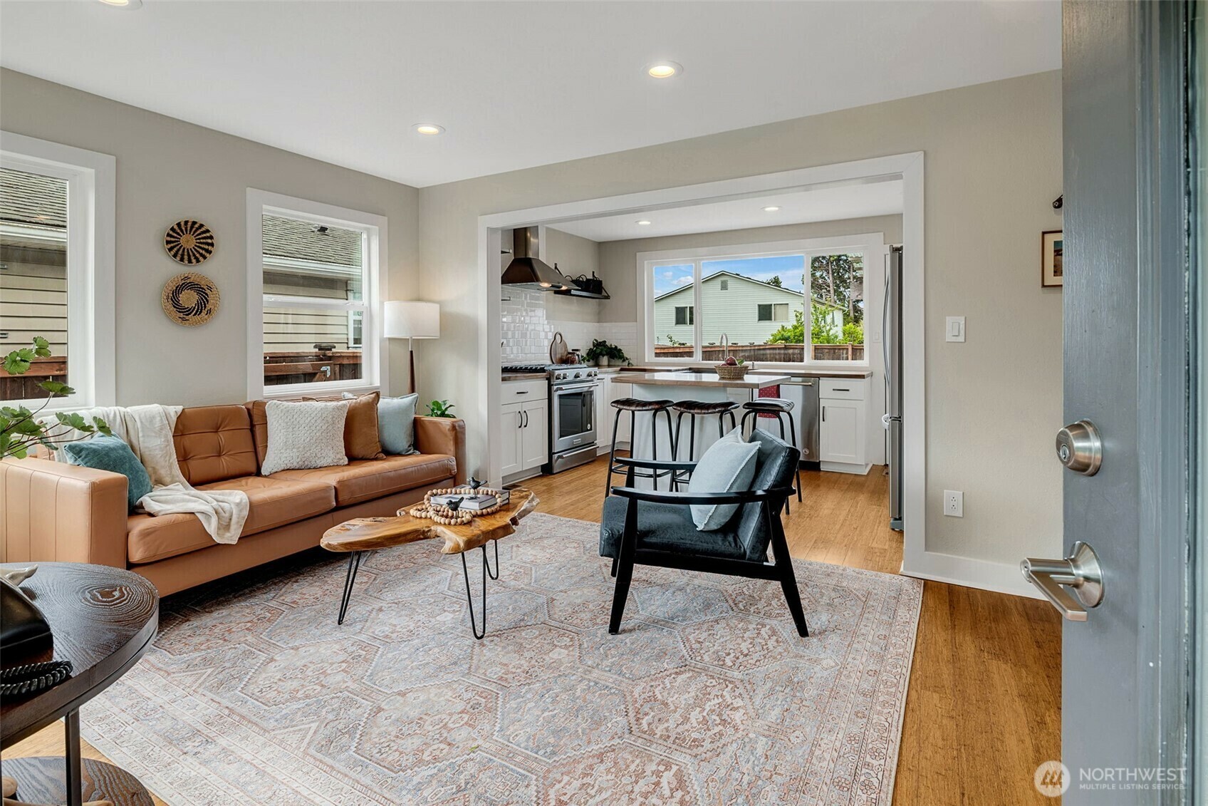 9419  39th Avenue S  Seattle WA 98118 photo