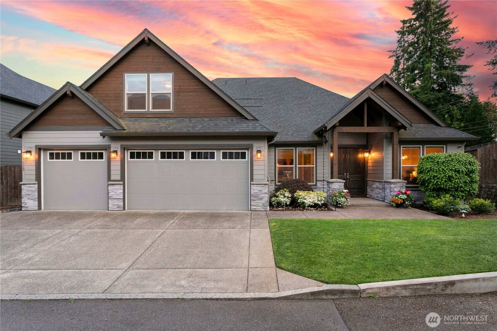 Property Photo: 11712 NW 15th Avenue WA 98685