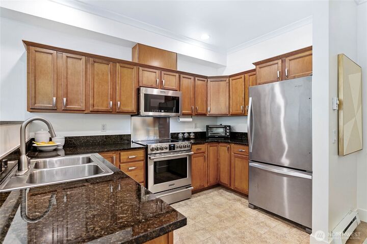 Property Photo: 1015 Railroad Avenue 405 WA 98225