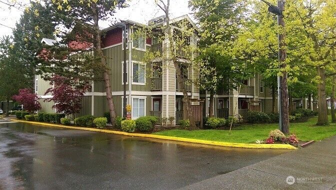 7711 NE 175th Street C302  Kenmore WA 98028 photo