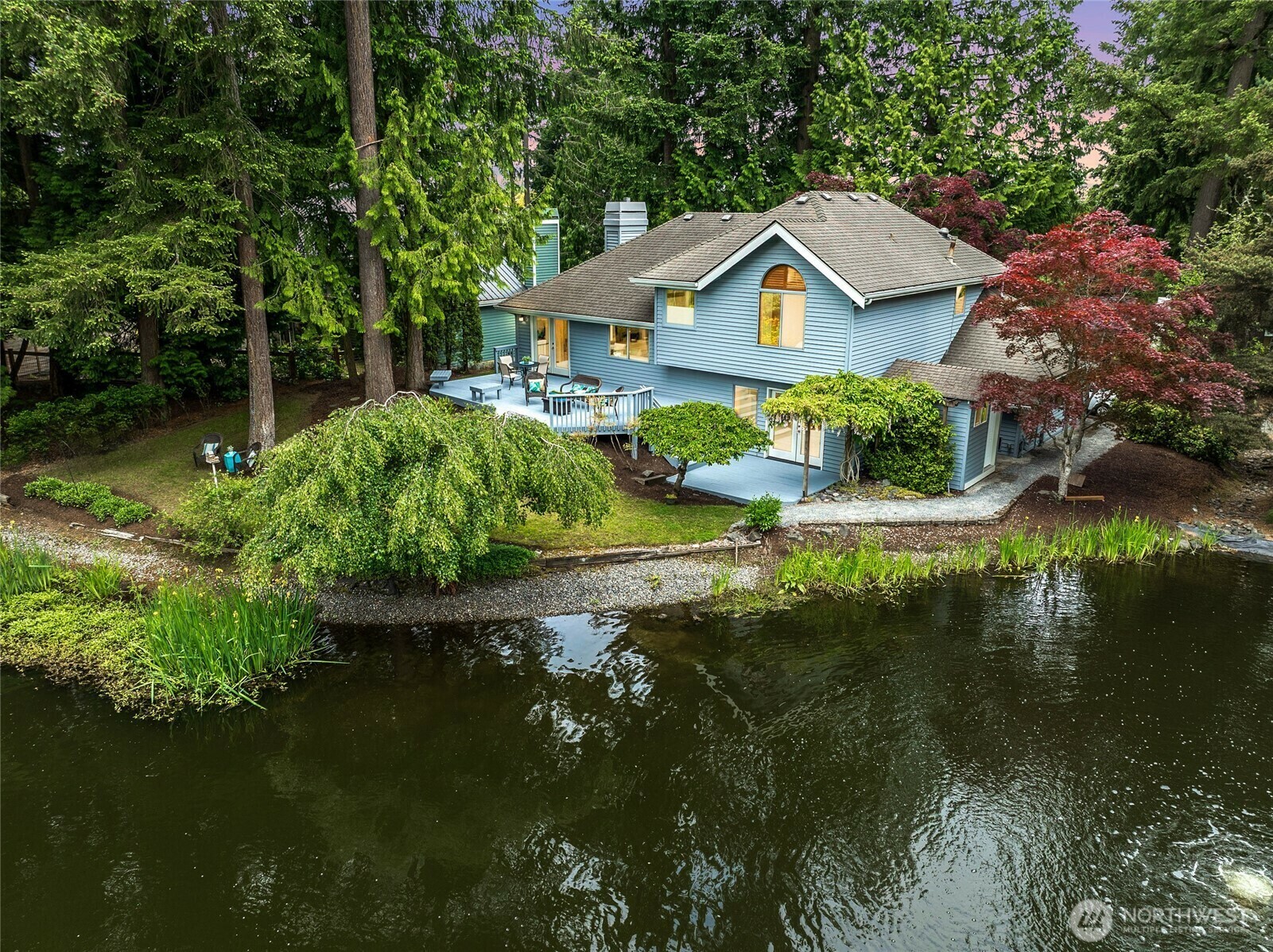 Property Photo: 11423 NE 104th Street WA 98033