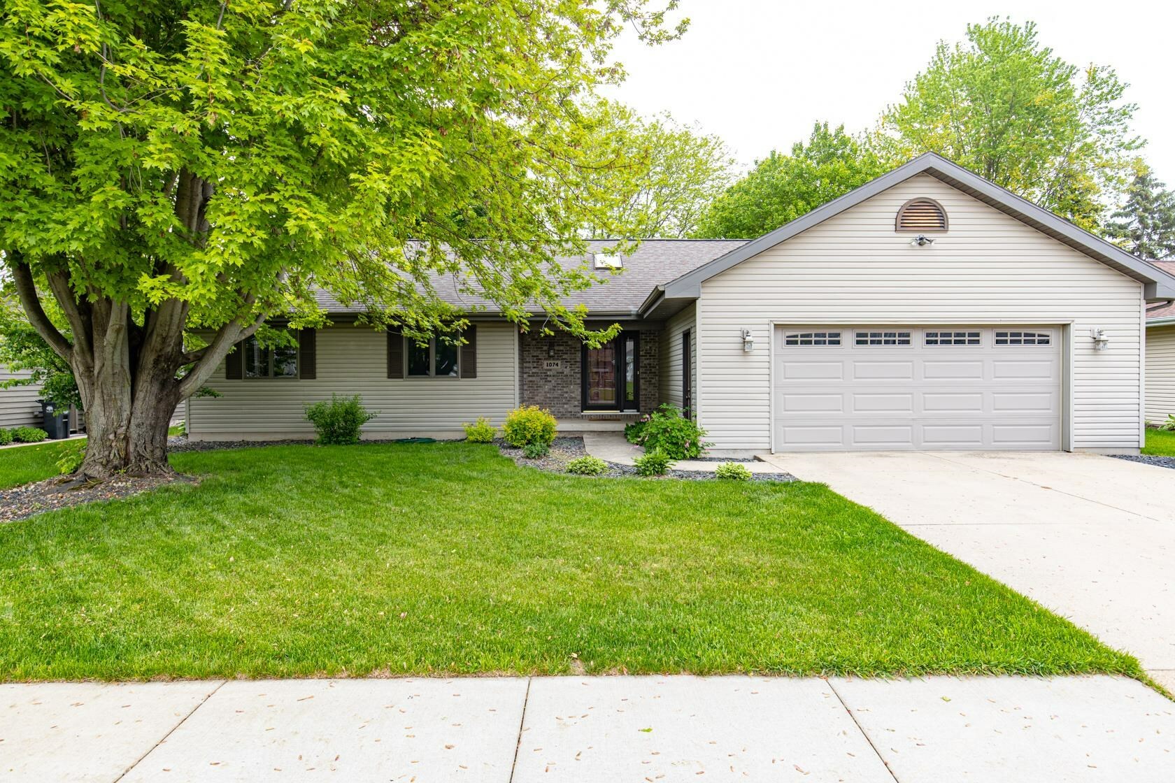 1074 Pendleton Road  Neenah WI 54956 photo