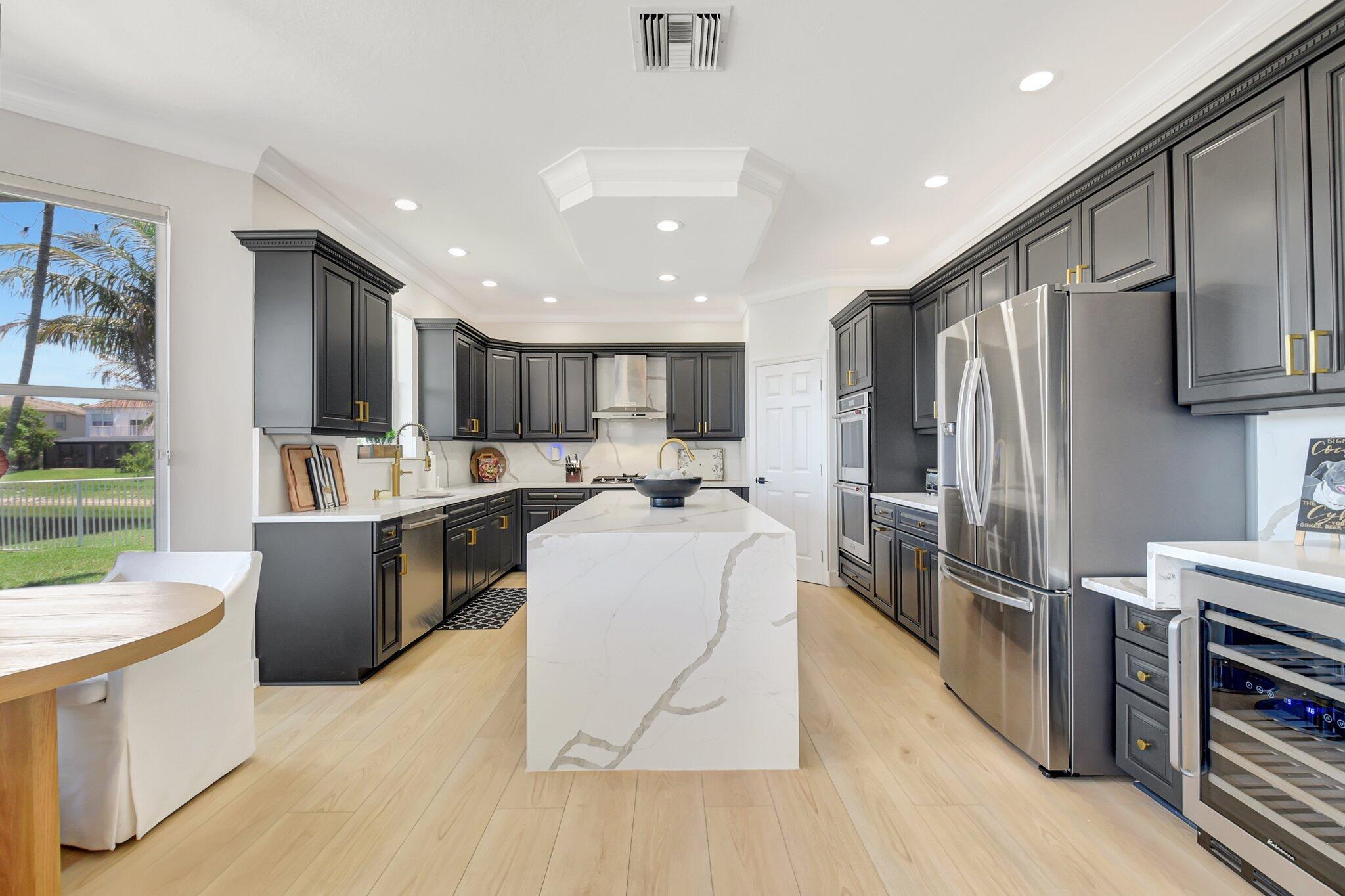 Property Photo: 9800 Stover Way FL 33414