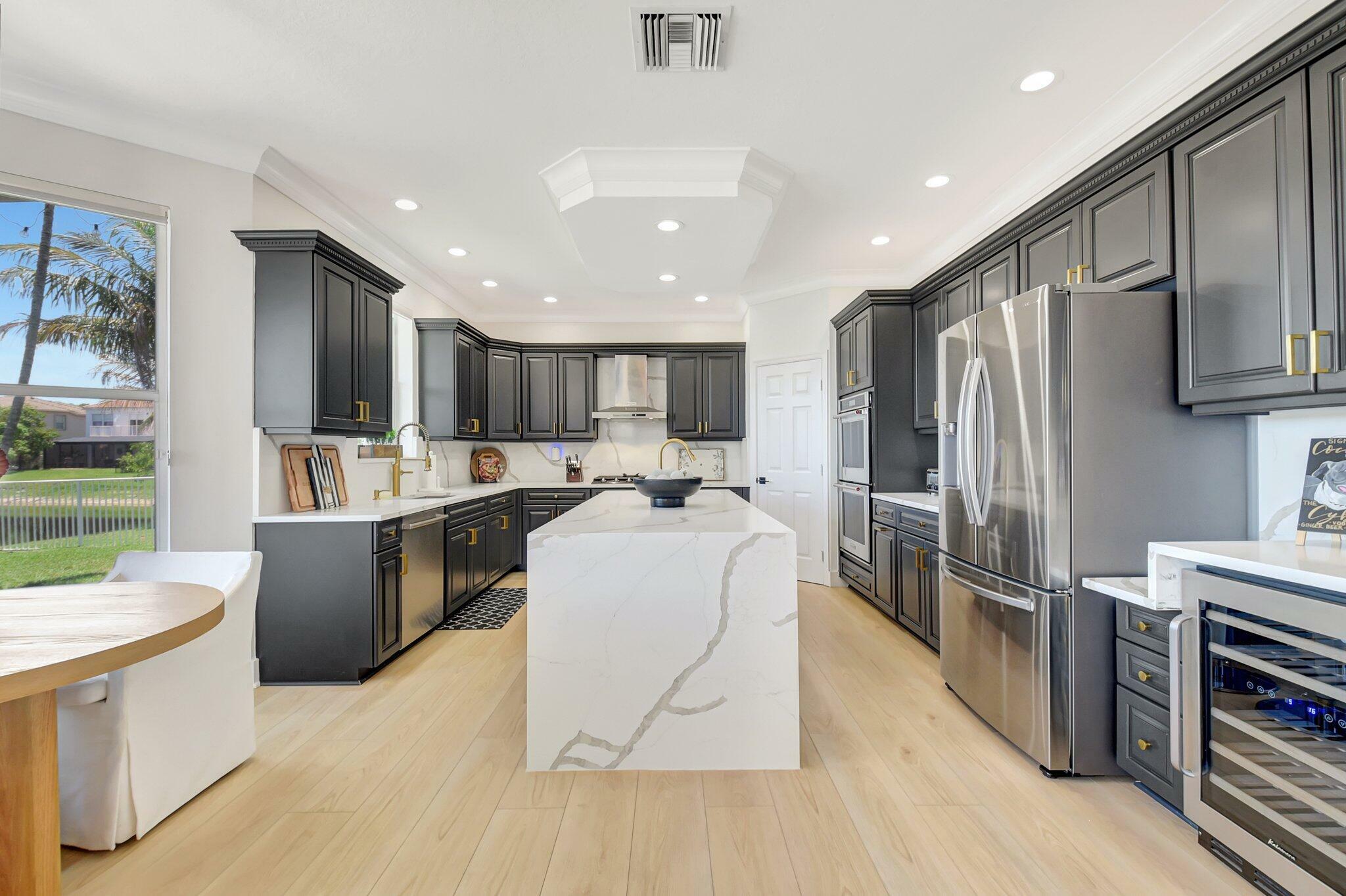 Property Photo: 9800 Stover Way FL 33414