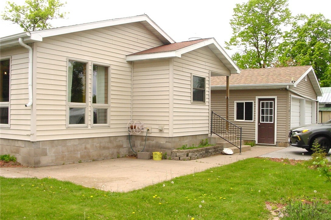 634 N, 2nd Street  Bruce WI 54819 photo