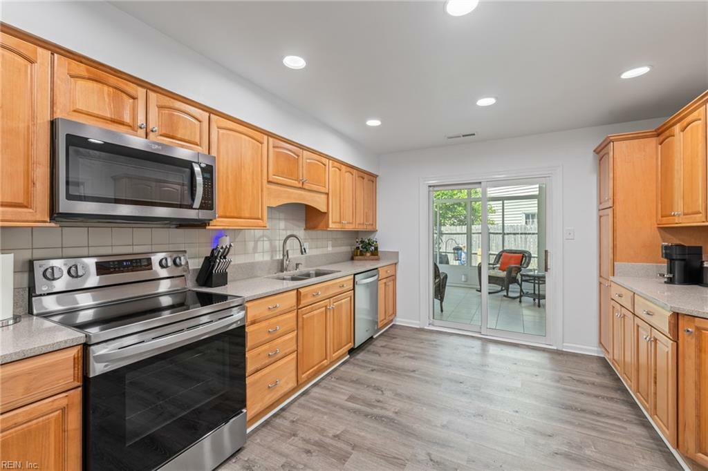 Property Photo: 3908 Peridot Pl VA 23456