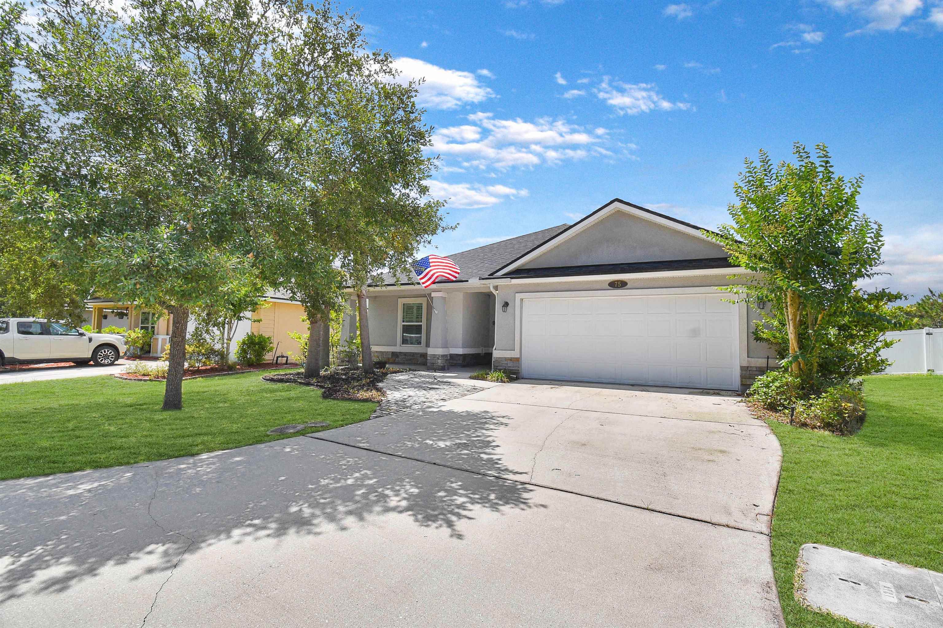 Property Photo: 75 Codman Dr FL 32084
