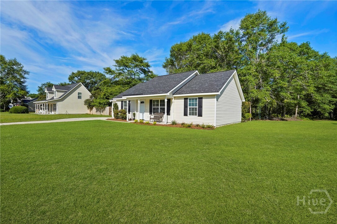 Property Photo: 210 Walker Drive GA 31312