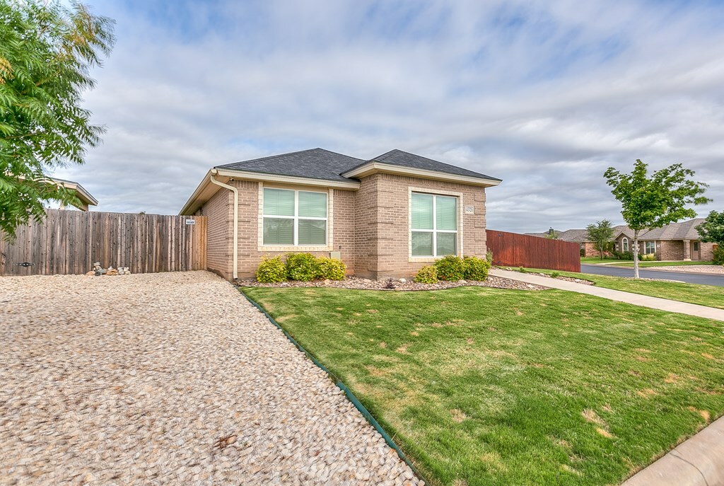 Property Photo:  4321 Rimrock Circle  TX 76904 