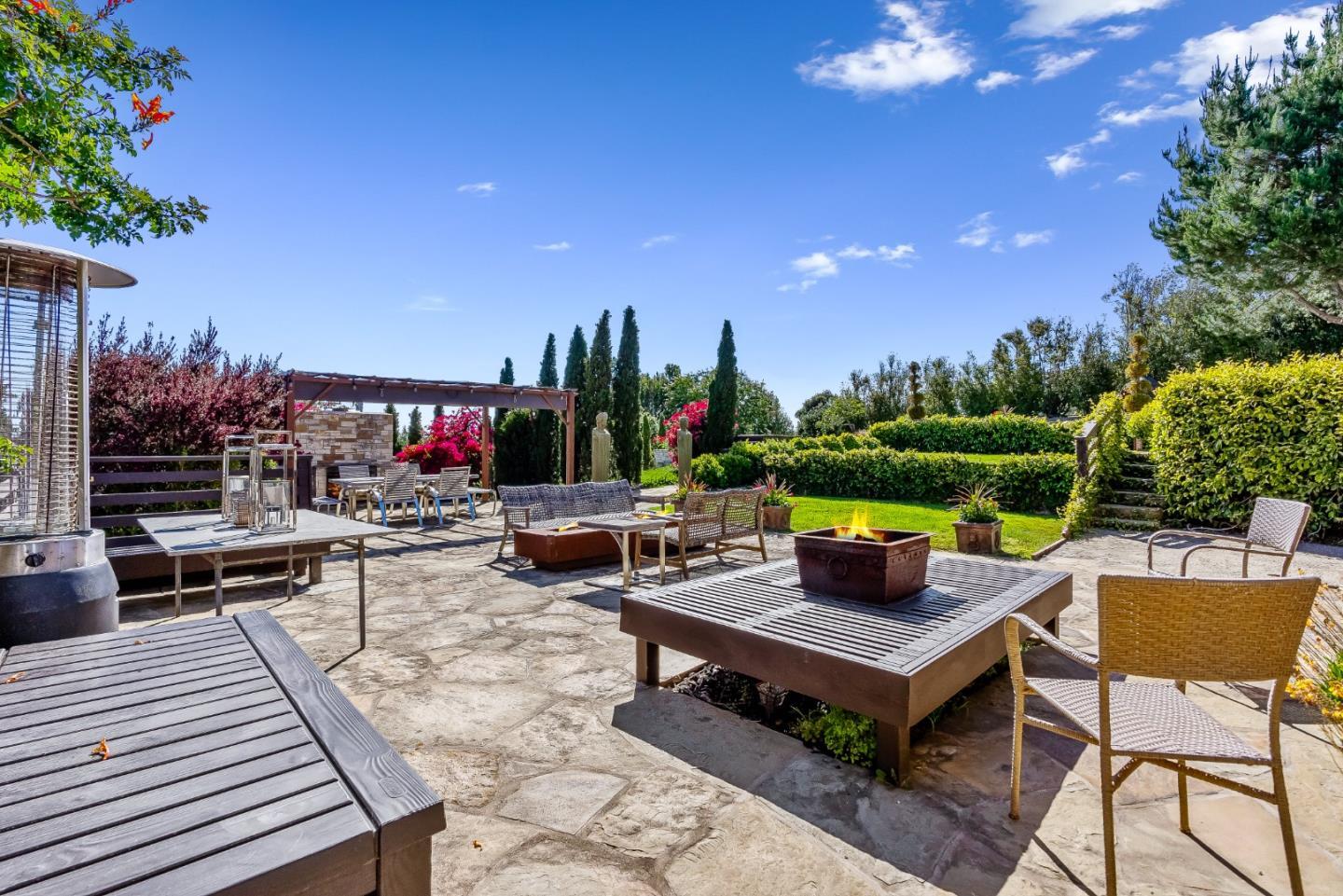 25550 Rio Vista Drive  Carmel CA 93923 photo