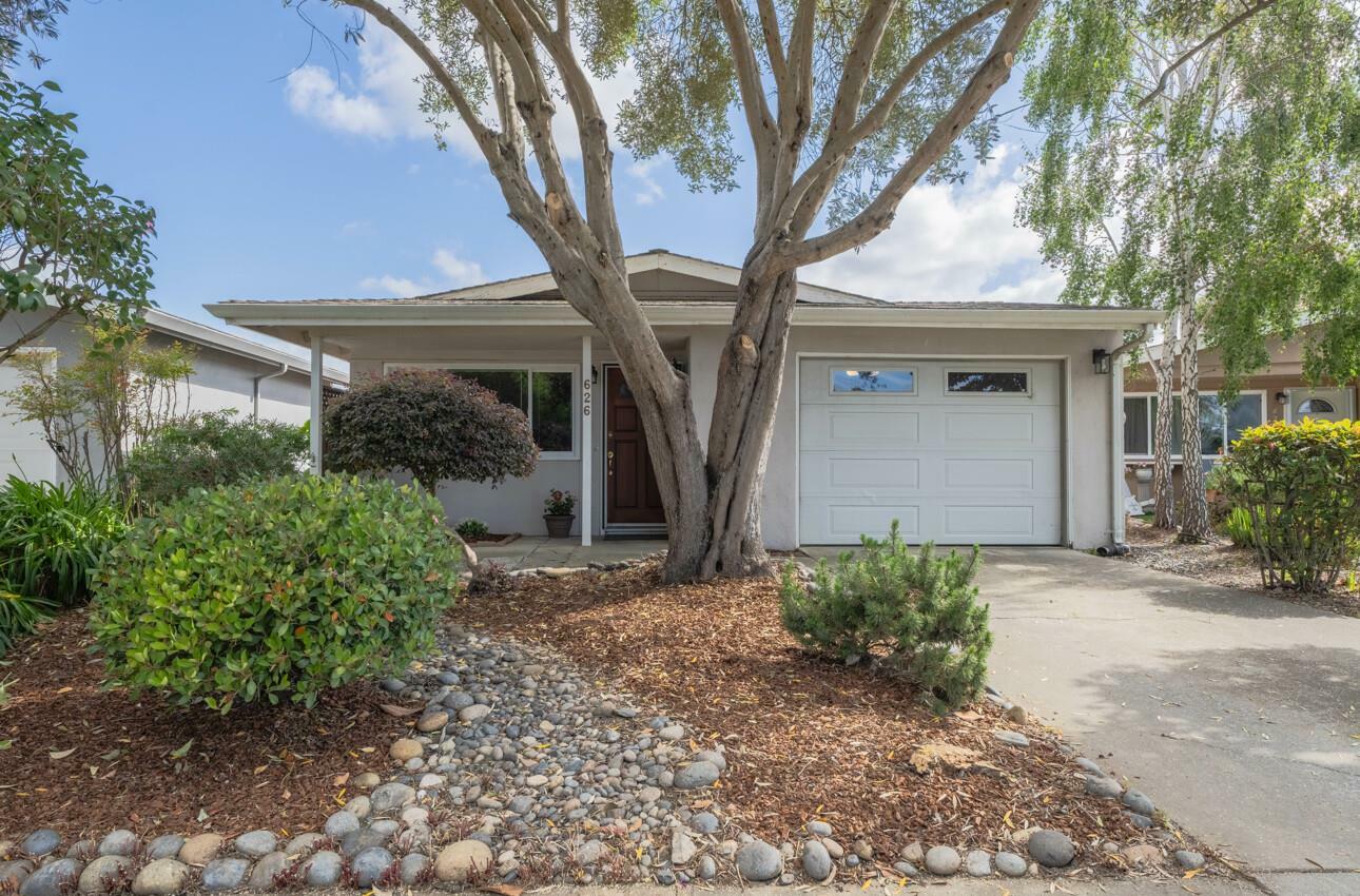 Property Photo: 626 Ester Way CA 95076