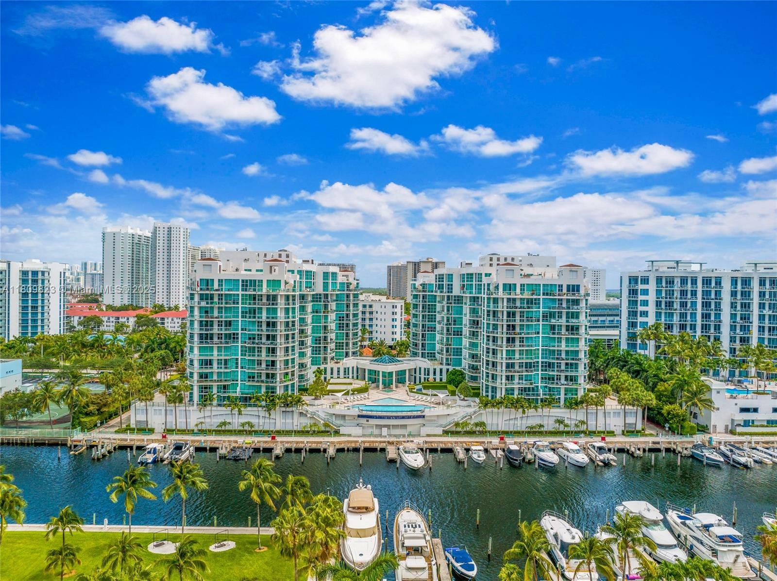 Property Photo: 3131 NE 188th St 2-506 FL 33180