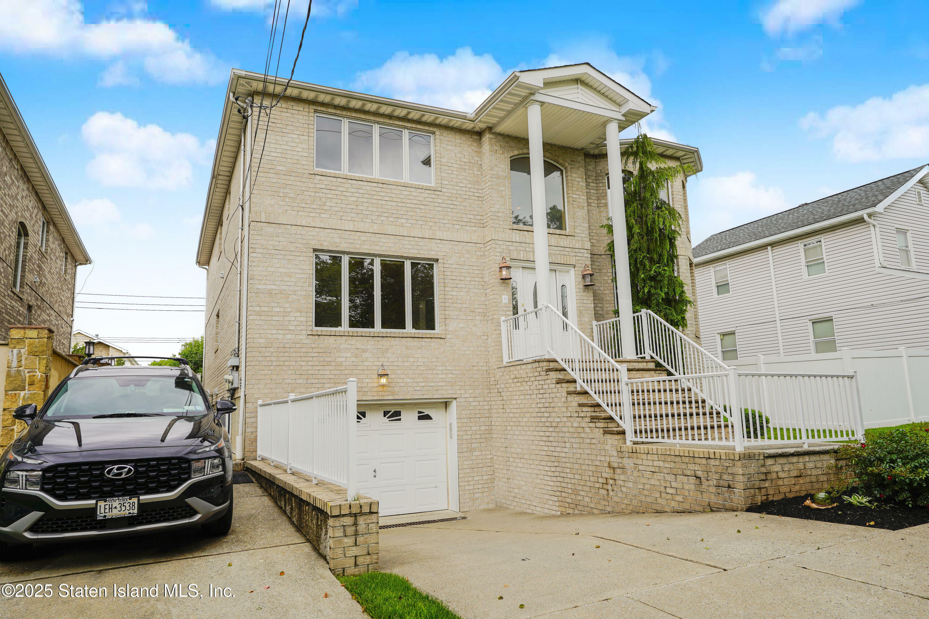 Property Photo: 30 Carlton Court NY 10312