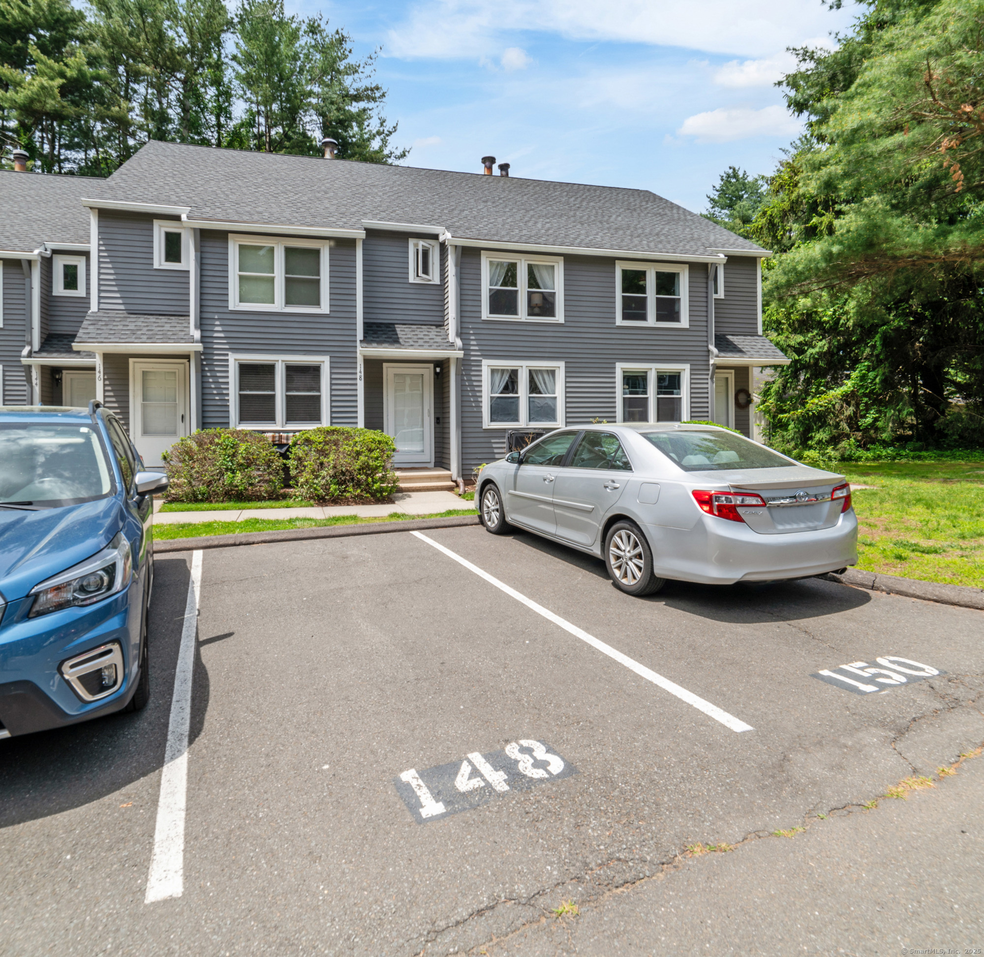 Property Photo: 148 Fairway Drive 148 CT 06410