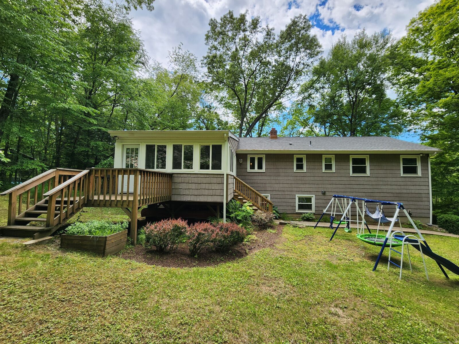Property Photo:  176 Hanover Road  CT 06470 