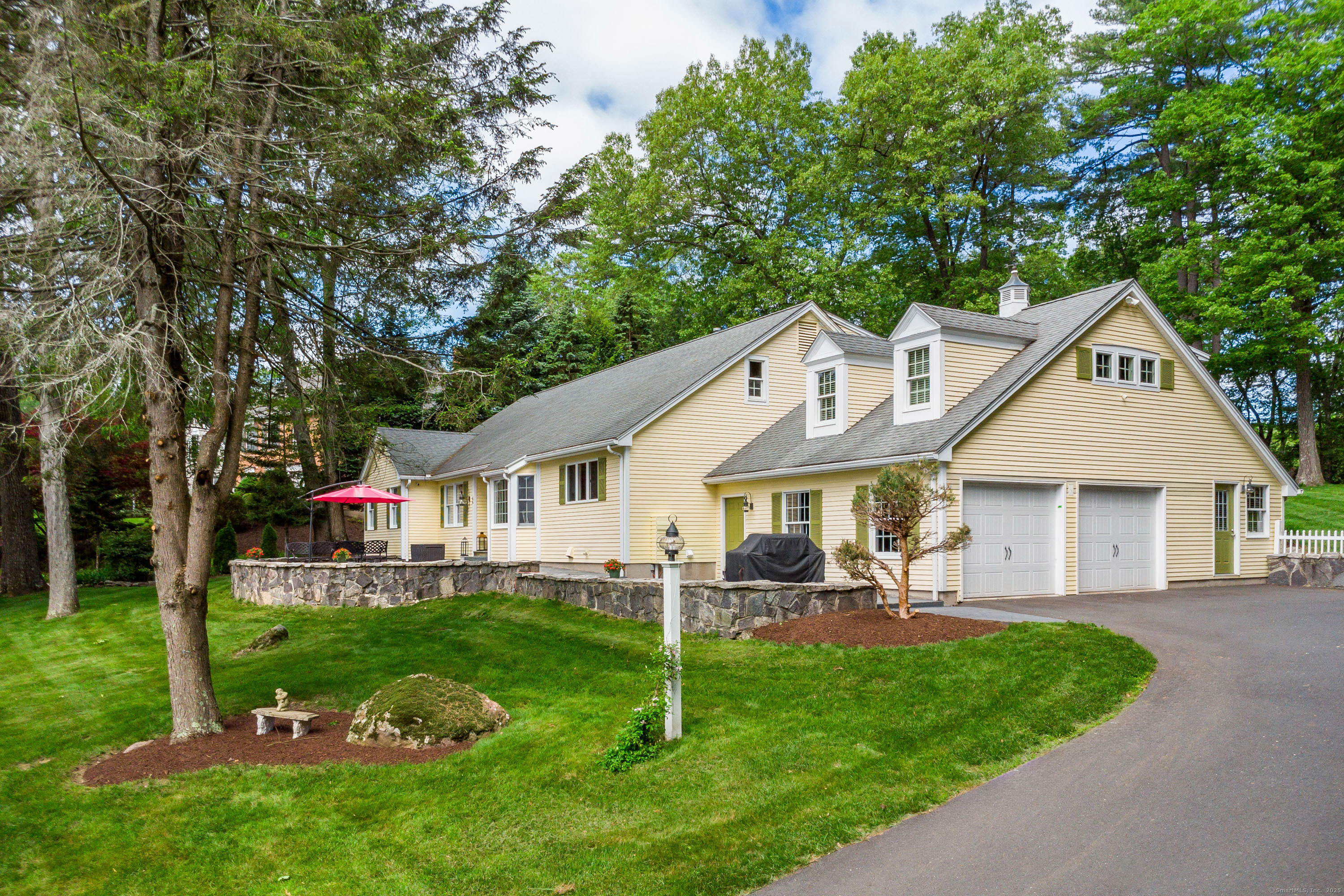 Property Photo: 66 Hollister Drive CT 06001