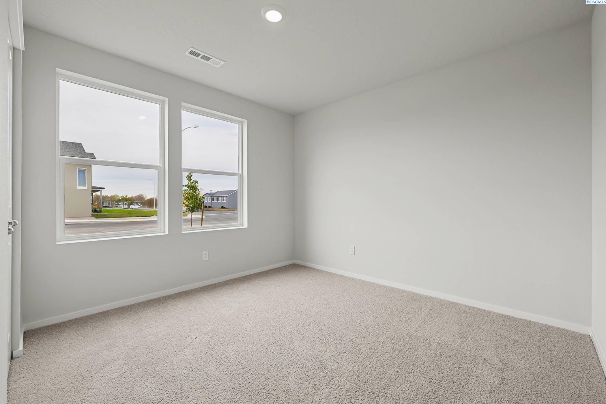 Property Photo: 11220 Dunsmuir WA 99301