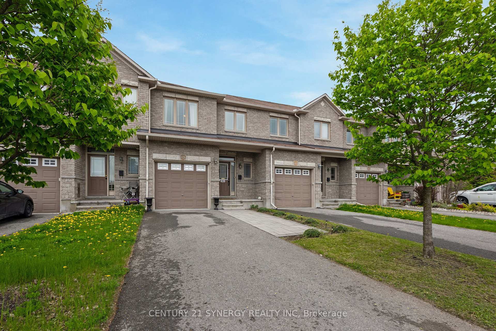 Photo de la propriété:  839 Percifor Way  ON K1W 0C9 