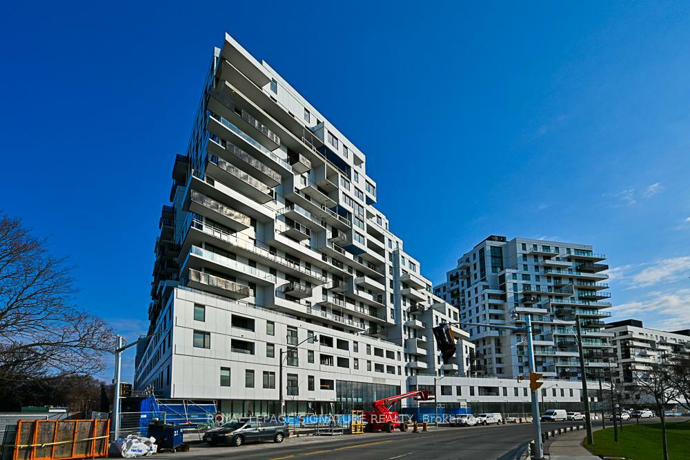 Property Photo:  1050 Eastern Avenue 401  ON M4L 0B7 
