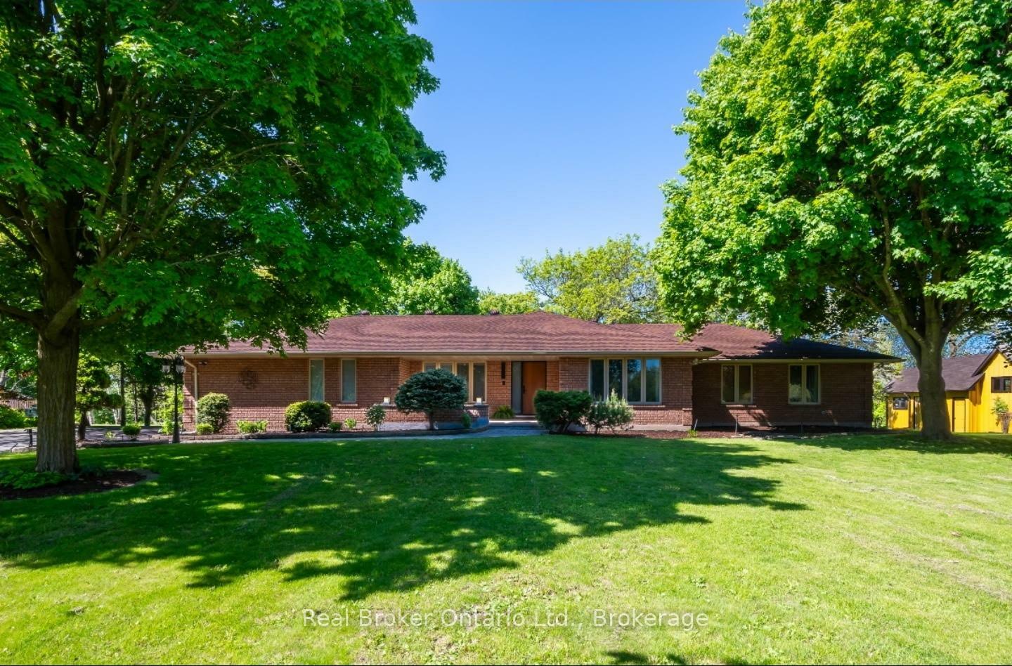 Property Photo: 10158 Old Pine Crest Road ON L0P 0A2