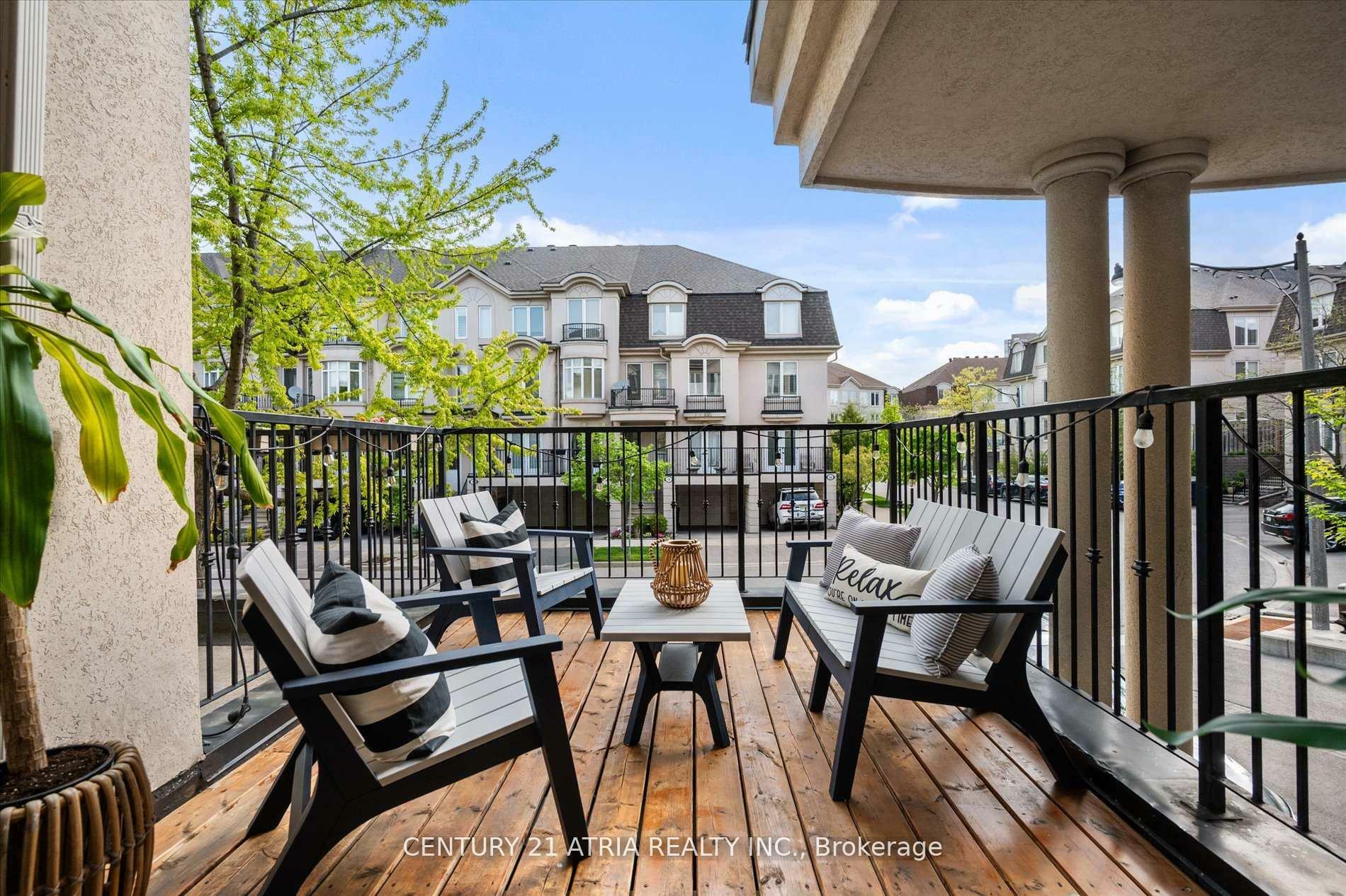 Property Photo: 291 David Dunlap Circle ON M3C 4B9