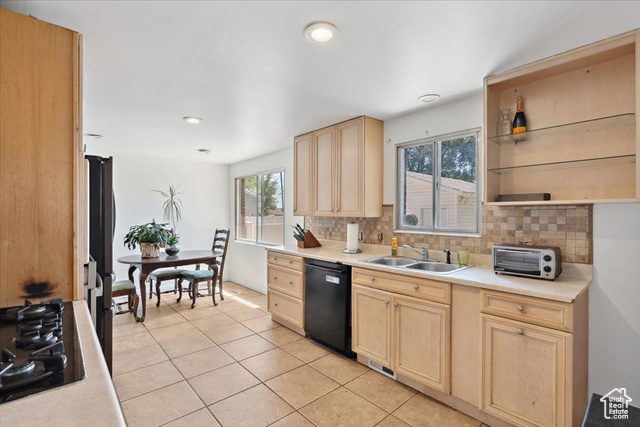 Property Photo:  175 Green Dr  UT 84041 
