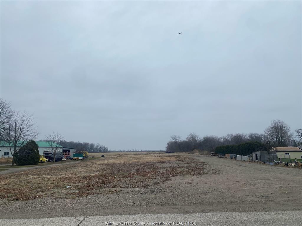 21333 Coatsworth Road  Chatham-Kent ON N0P 1H0 photo