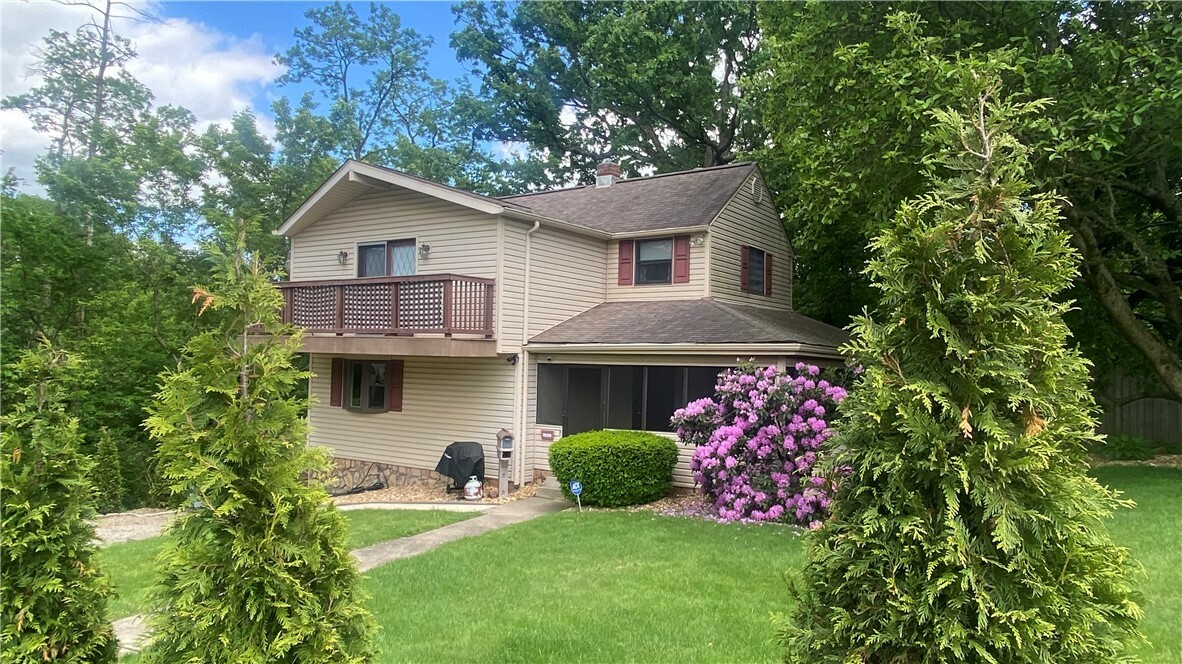 Property Photo: 1303 Forest Ave PA 15068
