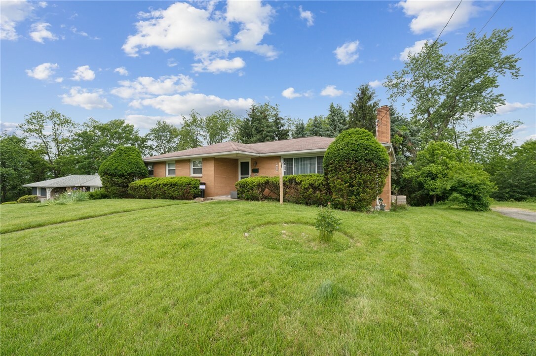 Property Photo:  954 Illinois Ave  PA 15221 