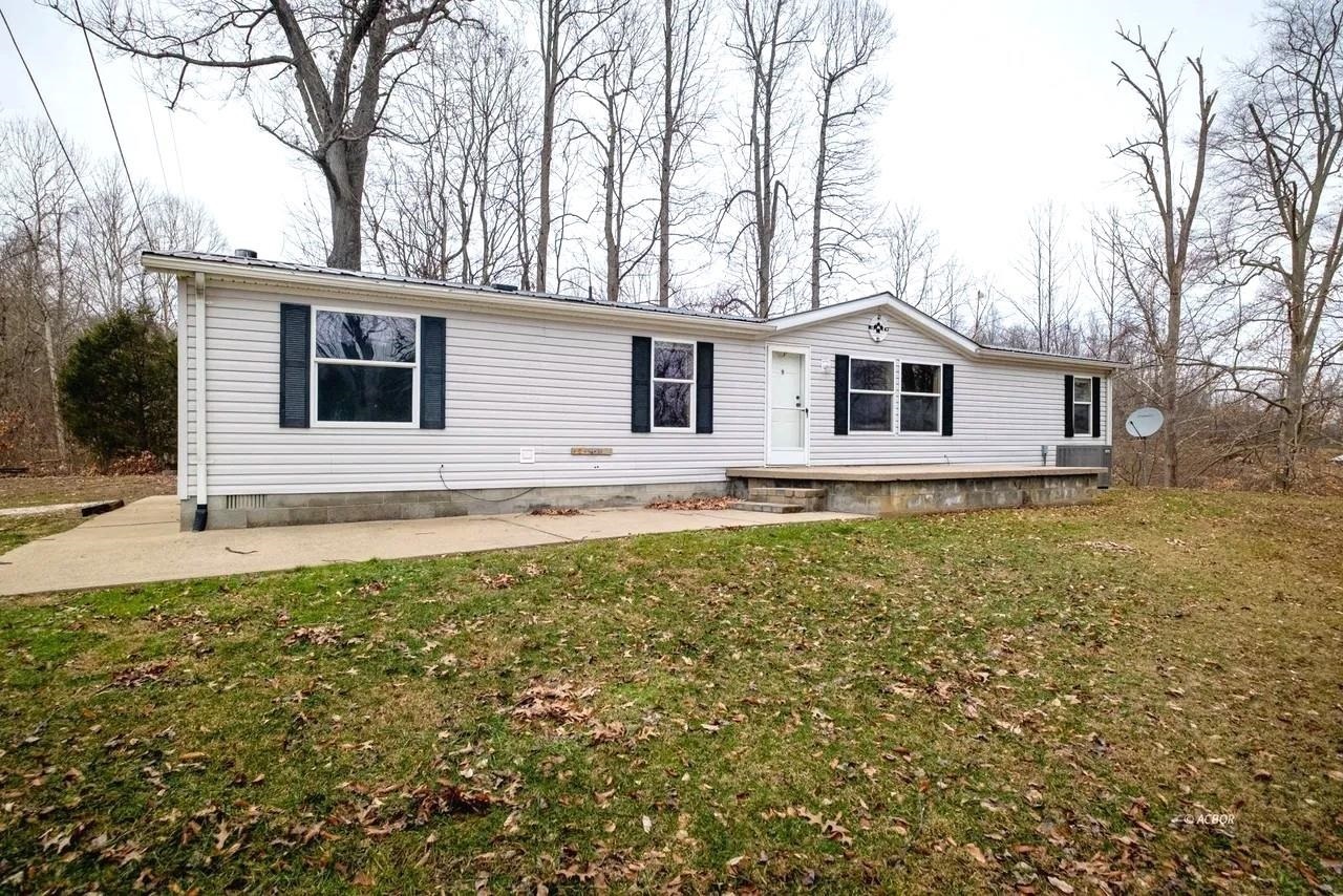 Property Photo: 364 St Rt 218 OH 45631
