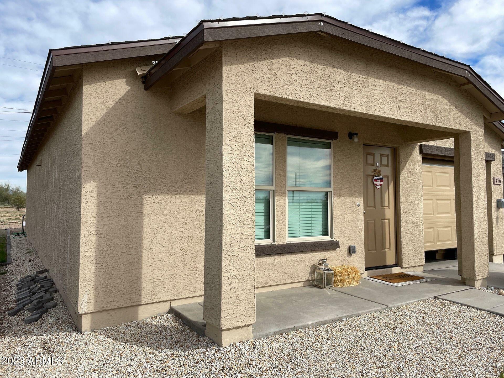 Property Photo: 476 W Reizen Drive AZ 85342