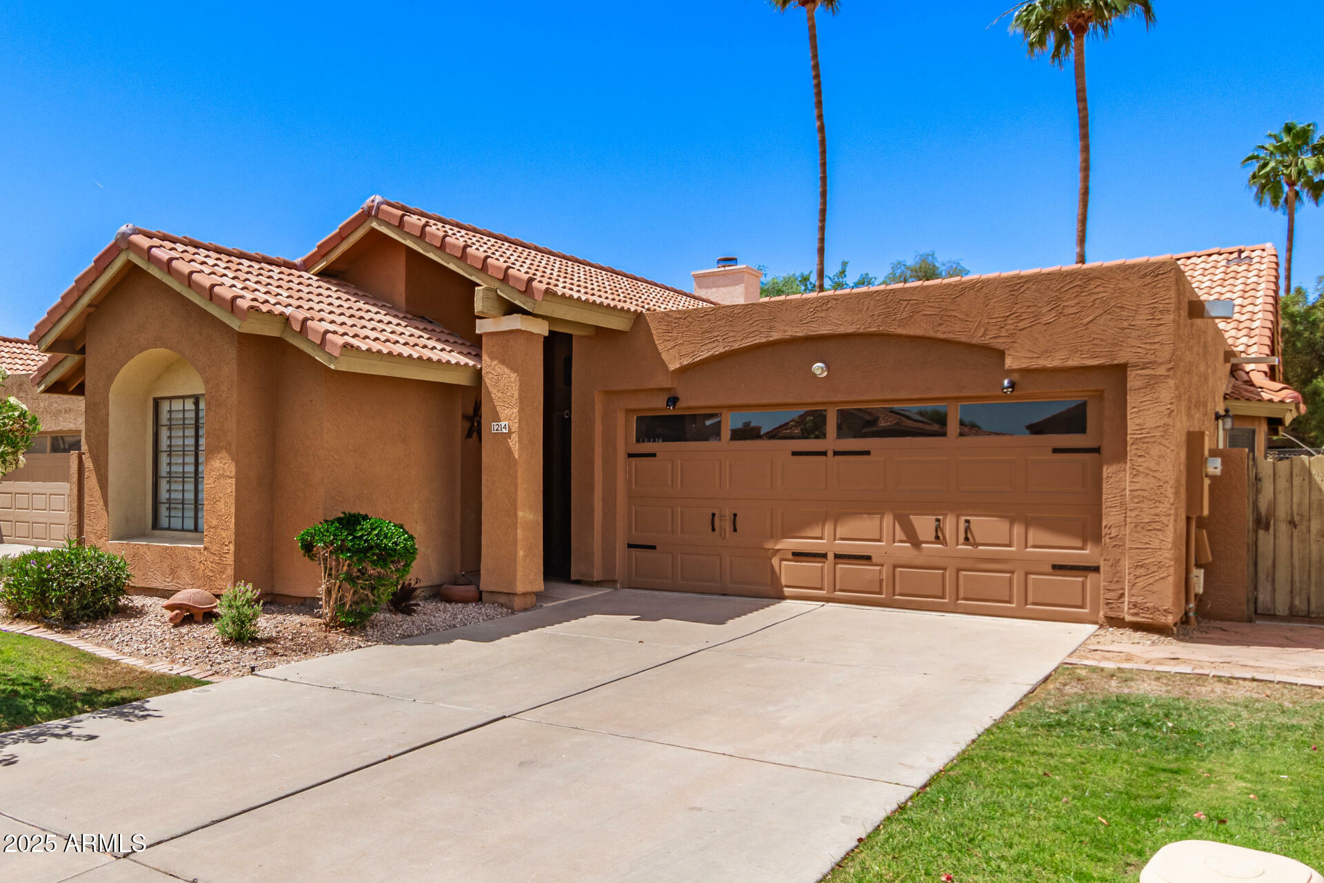 1214 W Sand Dune Drive  Gilbert AZ 85233 photo