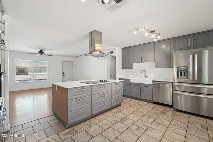 Property Photo:  5133 E Keresan Street  AZ 85044 