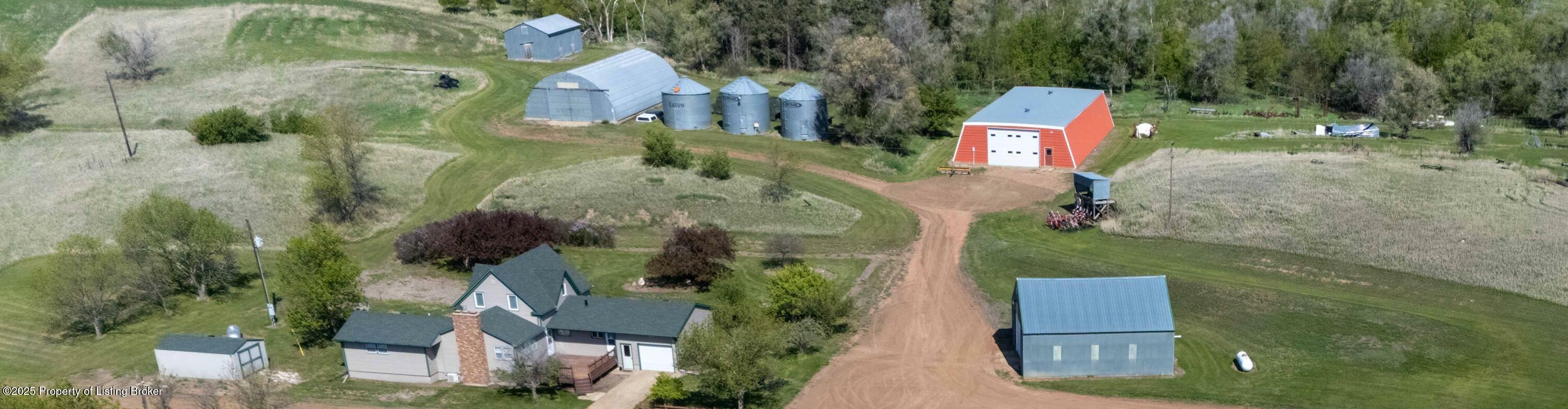 Property Photo: 8315 25th Street SW ND 58652