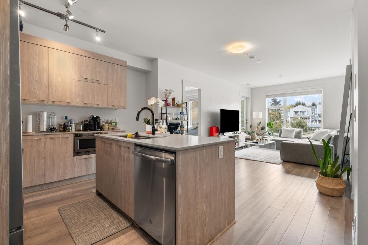 Property Photo: 1012 Auckland Street 501 BC V3M 0M3