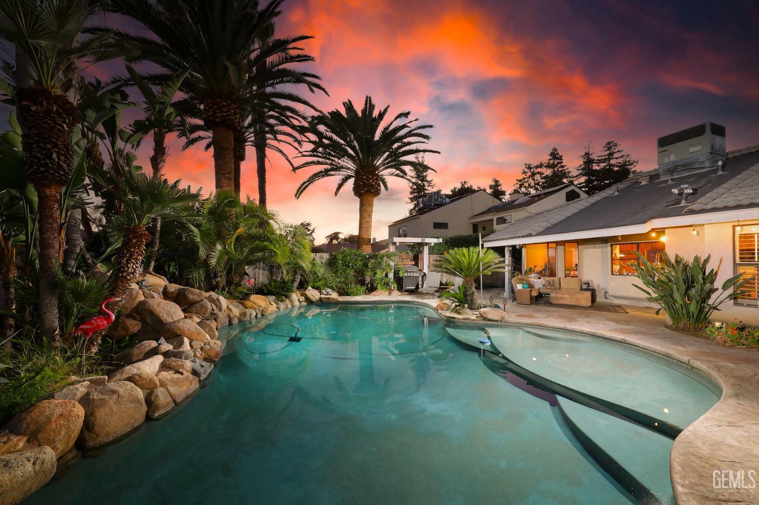 Property Photo: 7305 Wilford Court CA 93309
