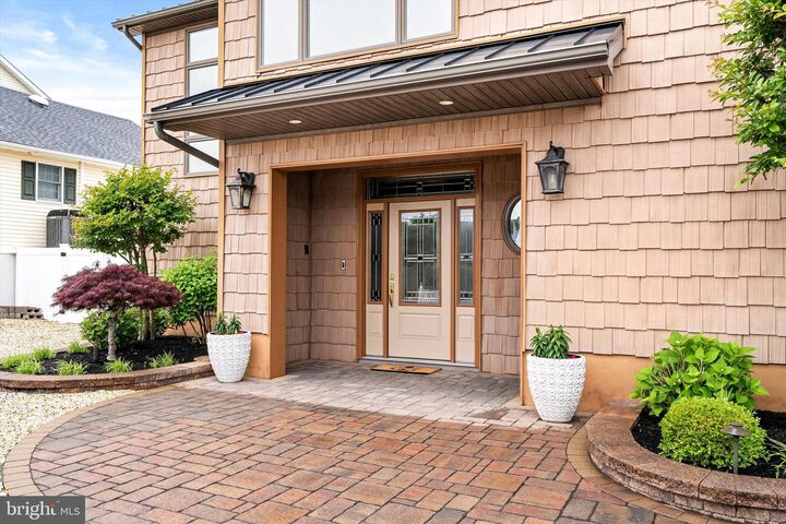 Property Photo:  165 Eileen Lane  NJ 08050 
