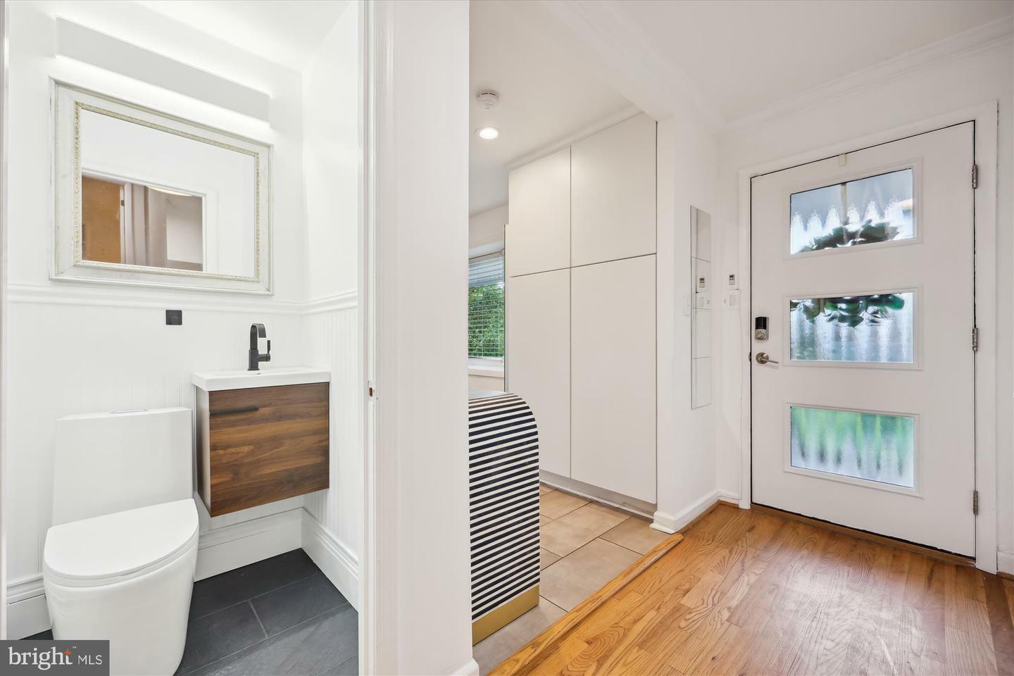 Property Photo: 11700 Seven Locks Road MD 20854