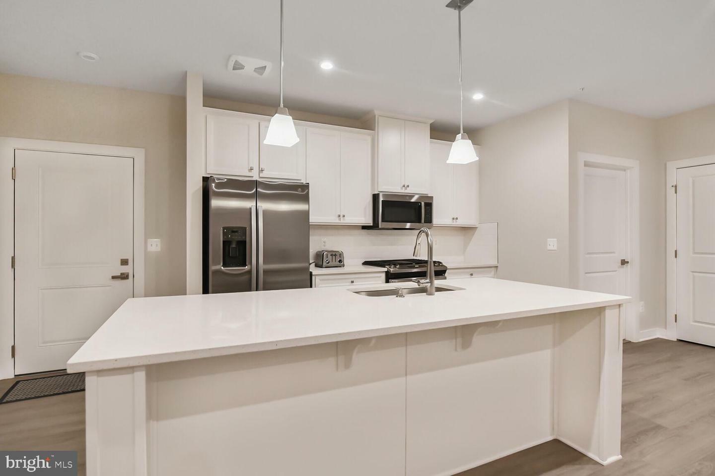 Property Photo: 21460 Mount Sterling Terrace 103 VA 20164