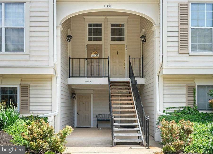 Property Photo:  11193 Rienzi Place 203  VA 20109 