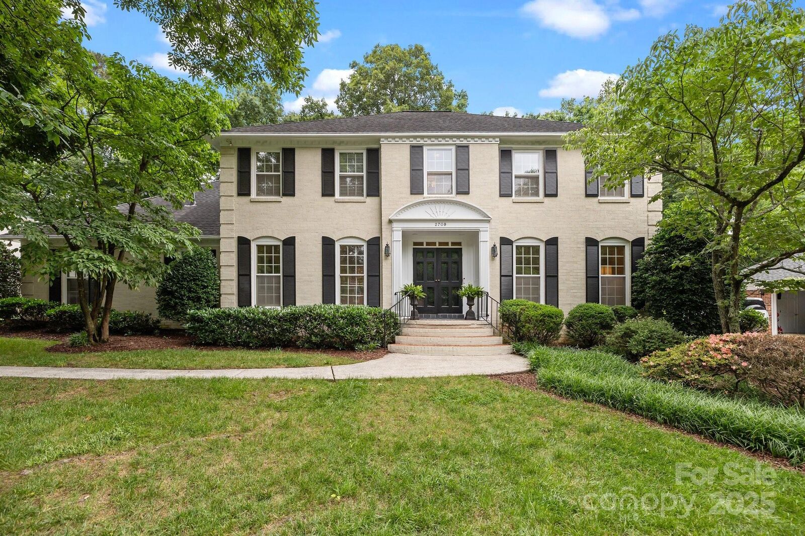 Property Photo:  2709 Wamath Drive  NC 28210 