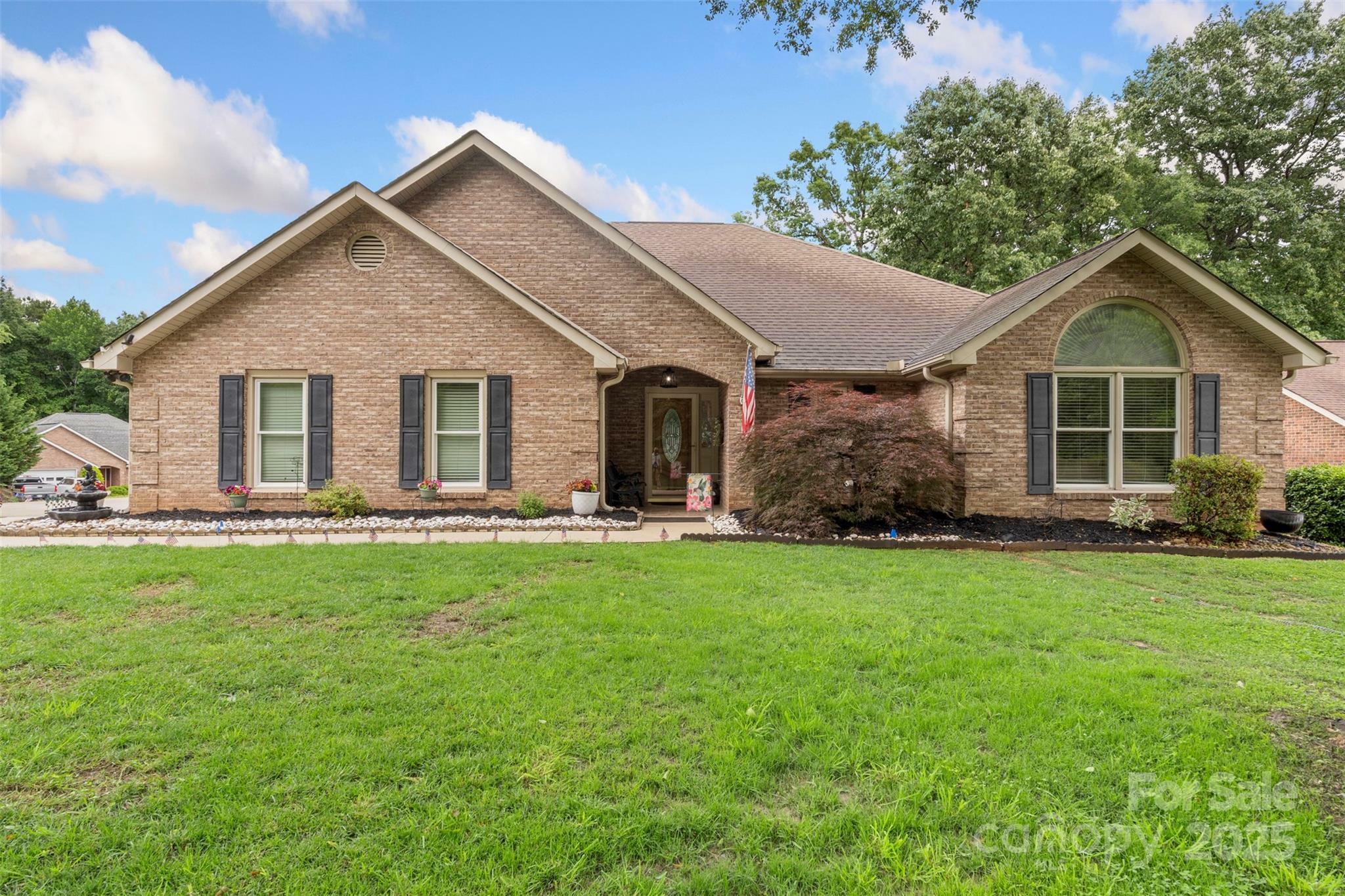 Property Photo: 800 Isle Of Palms Court SC 29708