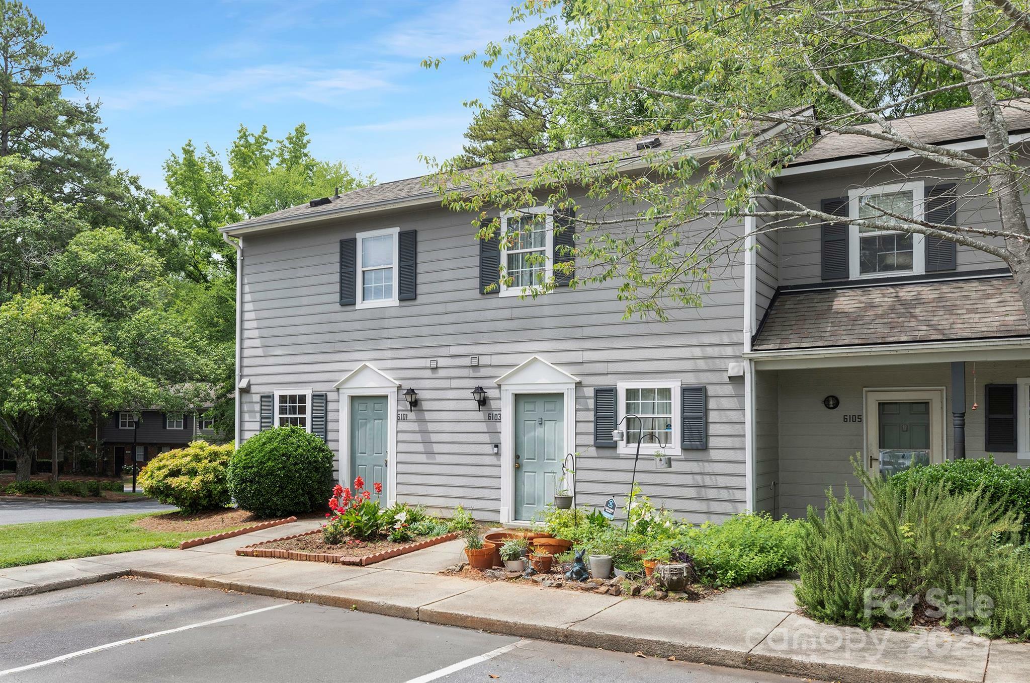 6101 Heath Ridge Court  Charlotte NC 28210 photo