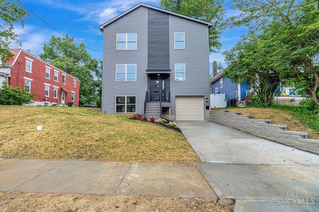 Property Photo: 1940 Kinney Avenue OH 45207